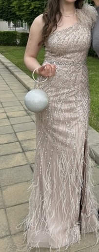 Бална рокля!👗✨ – размер S, Бежово